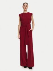 HUGO Kombinezon Kathalia 50571597 Czerwony ciemny Regular Fit. Czerwone sukienki damskie Hugo, bez wzorów, z syntetyku, bez ramiączek. Za 1,349.00 zł.