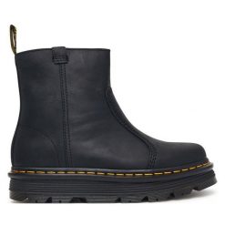 Botki Dr. Martens. Czarne botki damskie Dr Martens, bez obcasa, na płaskiej podeszwie, bez zapięcia. Za 849.99 zł.