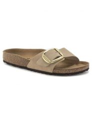 Birkenstock Skórzane klapki "Madrid Big Buckle" w kolorze beżowym rozmiar: 37. Brązowe klapki damskie Birkenstock, bez wzorów, z nubiku, z otwartym noskiem, bez obcasa, bez zapięcia. Za 439.24 zł.