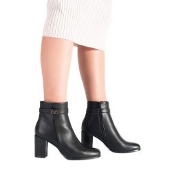 Czarne botki eleganckie Sergio Leone. Czarne botki damskie na jesień, eleganckie, bez obcasa, bez zapięcia. Za 227.37 zł.