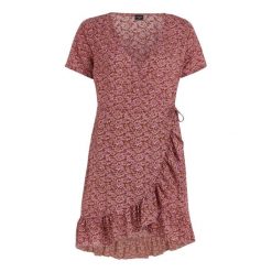 Sukienka damska Protest Prtsky 23. Czerwone sukienki damskie Protest, bez wzorów, sportowe, bez ramiączek. Za 342.50 zł.