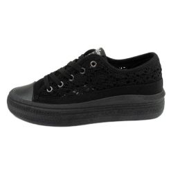 Buty Lee Cooper LCW-23-44-1618L trampki koronkowe czarne. Czarne trampki damskie w ażurowe wzory, z gumy, bez zapięcia. Za 173.57 zł.