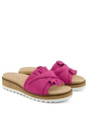 LaShoe Skórzane klapki w kolorze różowym rozmiar: 41. Różowe klapki damskie LaShoe, bez wzorów, z materiału, z otwartym noskiem, bez obcasa, bez zapięcia. Za 95.92 zł.