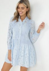 Niebieska Koszulowa Sukienka z Koronką Jolley. Niebieskie sukienki damskie Born2be, z aplikacjami, z koronki, bez ramiączek. Za 289.99 zł.
