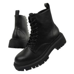 Buty traperki damskie Skechers. Czarne trapery damskie Skechers, ze skóry, przed kolano, bez zapięcia. Za 289.00 zł.