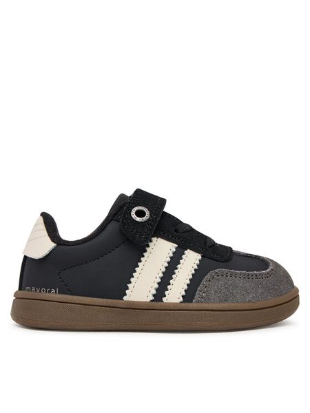 Mayoral Sneakersy 42611 Czarny. Czarne buty sportowe chłopięce Mayoral, ze skóry, bez zapięcia. Za 133.99 zł.