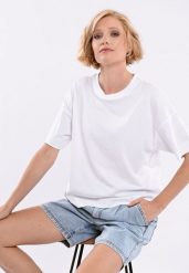 Bawełniany t-shirt, Comfort Fit, T-FLAME. Białe t-shirty damskie Volcano, l, bez wzorów, z bawełny, bez kołnierzyka. Za 59.99 zł.