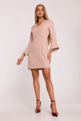 Elegancka sukienka z szerokimi mankietami dekolt V beżowa. Brązowe sukienki damskie MOE, bez wzorów, z materiału, biznesowe, bez ramiączek. Za 359.00 zł.