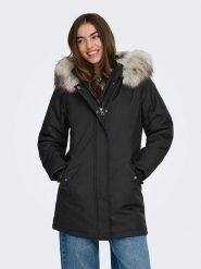 ONLY Parka w kolorze czarnym rozmiar: M. Czarne parki damskie Only, m, bez kaptura. Za 241.56 zł.