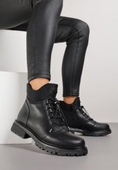 Czarne Botki Typu Workery ze Skóry Naturalnej Giorelda. Czarne botki damskie Renee, z jeansu, bez obcasa, na płaskiej podeszwie, bez zapięcia. Za 239.99 zł.