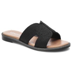 Czarne Klapki Venezia Modne Buty Na Lato. Czarne klapki damskie Venezia, z aplikacjami, ze skóry, bez obcasa, bez zapięcia. Za 189.00 zł.
