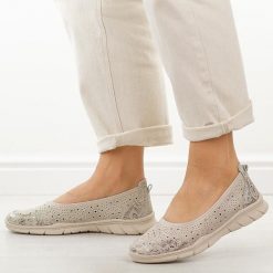 Beżowe ażurowe skórzane baleriny damskie S.Barski 5973. Brązowe balerinki damskie S.BARSKI, w ażurowe wzory, z jeansu. Za 179.00 zł.