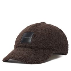 Czapka z daszkiem Calvin Klein. Brązowe czapki z daszkiem damskie Calvin Klein, bez wzorów. Za 189.99 zł.