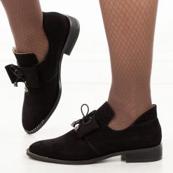 Czarne zamszowe skórzane Polskie półbuty damskie Deoni D055. Czarne półbuty damskie Deoni, na jesień, bez wzorów, z jeansu, bez obcasa, na płaskiej podeszwie, bez zapięcia. Za 469.00 zł.