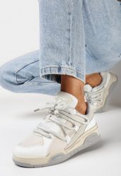 Beżowe Sneakersy z Ekoskóry na Płaskiej Podeszwie z Grubymi Sznurówkami Rilirea. Brązowe obuwie sportowe damskie Born2be, bez zapięcia. Za 79.99 zł.