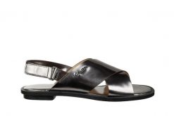 Sandały Calvin Klein Tonya Metallic Box Steel 098072, Srebrny, Skóra naturalna - 37. Szare sandały damskie Calvin Klein, bez wzorów, ze skóry ekologicznej, bez obcasa, na płaskiej podeszwie, bez zapięcia. W wyprzedaży za 179.10 zł.