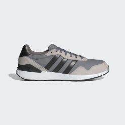 Buty Run 60s 4.0. Czarne obuwie trekkingowe damskie Adidas, bez zapięcia. W wyprzedaży za 155.40 zł.