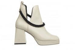 Botki Bayla-159 4455 001-P Beż Lico 159074, Skóra naturalna - 37. Brązowe botki damskie Bayla, ze skóry, klasyczne, bez obcasa, na platformie, bez zapięcia. W wyprzedaży za 269.10 zł.