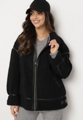 Czarna Kurtka Oversize z Futerka Typu Baranek z Wysokim Kołnierzem z Paskiem z Klamrą Torisha. Czarne kurtki damskie Born2be, na zimę, l, bez wzorów, z jeansu, bez kaptura. Za 289.99 zł.