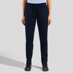 Spodnie damskie ODLO Essential Pants Regular Length. Niebieskie spodnie sportowe damskie ODLO, s, bez wzorów, z materiału, narciarskie. Za 399.99 zł.