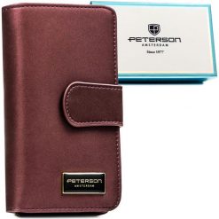 Fioletowy portfel damski ze skóry naturalnej i ekologicznej zamykany na zatrzask i suwak PTN PS116-HNL Peterson. Fioletowe portfele damskie Peterson, bez wzorów, ze skóry. Za 129.99 zł.