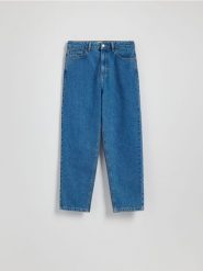 Jeansy mom fit - granatowy. Niebieskie jeansy damskie Reserved, z podwyższonym stanem. W wyprzedaży za 79.99 zł.