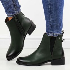 Zielone płaskie botki damskie M.Daszyński Sa198-30. Zielone botki damskie M.Daszyński, na jesień, z materiału, eleganckie, bez obcasa, na obcasie, bez zapięcia. Za 199.00 zł.