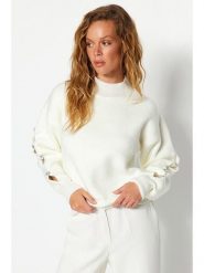 Trendyol Sweter w kolorze kremowym rozmiar: M. Brązowe swetry klasyczne damskie Trendyol, m, ze splotem, bez kołnierzyka. Za 144.92 zł.