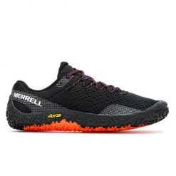 Buty do biegania damskie Merrell Vapor Glove 6. Czarne obuwie sportowe damskie Merrell, z gumy, bez zapięcia, do biegania. Za 524.00 zł.