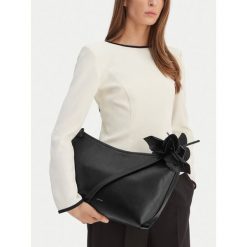 Torebka GINO ROSSI. Czarne torebki klasyczne damskie Gino Rossi, bez dodatków. Za 229.99 zł.