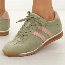 Khaki sportowe półbuty damskie McArthur Ma258w. Brązowe obuwie sportowe casual damskie McArthur, z dresówki, bez zapięcia. Za 219.00 zł.