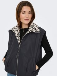 ONLY Dwustronna kamizelka w kolorze granatowym rozmiar: S. Niebieskie kamizelki damskie Only, s, bez wzorów, z materiału, bez kaptura. Za 165.99 zł.