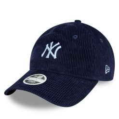Czapka z daszkiem New Era. Niebieskie czapki z daszkiem damskie New Era, bez wzorów. Za 99.99 zł.