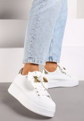 Biało-Złote Sneakersy Ozdobione Broszką i Kokardką Hrivia. Białe obuwie sportowe damskie Renee, na lato, bez zapięcia. Za 74.99 zł.