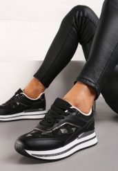Czarne Eleganckie Sneakersy z Brokatem i Metalicznymi Naszywkami Desmerana. Czarne obuwie sportowe damskie Renee, bez zapięcia. Za 79.99 zł.