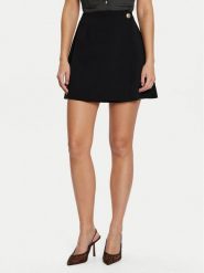 Guess Spódnica mini W5RD68 WGLO2 Czarny Regular Fit. Czarne spódnice damskie Guess, xs, z aplikacjami, z syntetyku, mini. Za 249.99 zł.