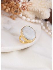 Pierres delicates Pozłacany pierścionek z lapis lazuli rozmiar: onesize. Żółte pierścionki damskie Pierres delicates, z lazurytem, pozłacane. Za 86.78 zł.