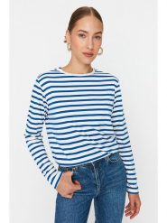 Trendyol Koszulka w kolorze niebiesko-białym rozmiar: L. Białe koszulki damskie Trendyol, l, bez wzorów, z bawełny, bez kołnierzyka, bez ramiączek. Za 46.45 zł.