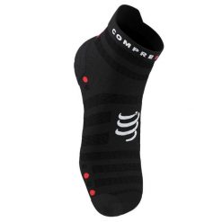 Skarpety Compressport Pro Racing Socks v4.0 Ultralight Run Low. Czarne skarpetki damskie Compressport, bez wzorów. Za 83.99 zł.