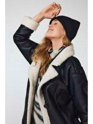 ONLY Czapka beanie "Zenna" w kolorze czarnym rozmiar: onesize. Czarne czapki damskie Only, bez wzorów, z materiału. Za 48.50 zł.