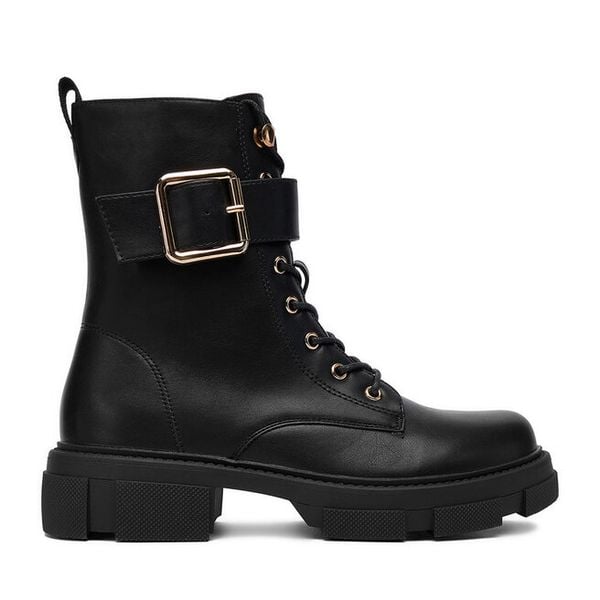 Trzewiki DeeZee. Czarne botki damskie DeeZee, bez obcasa, na płaskiej podeszwie, bez zapięcia. Za 199.99 zł.