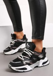 Czarne Sneakersy na Grubej Podeszwie z Brokatową Wstawką i Podwójnymi Sznurówkami Ulema. Czarne obuwie sportowe damskie Born2be, bez zapięcia. Za 99.99 zł.