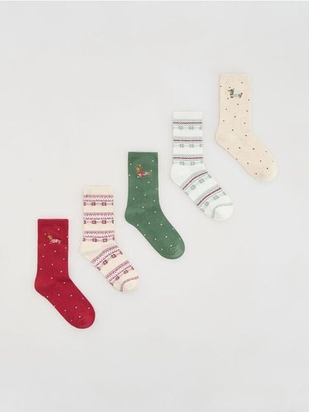 Skarpetki ze świątecznym motywem 5 pack - czerwony. Czerwone skarpetki damskie Reserved, bez wzorów. Za 59.99 zł.