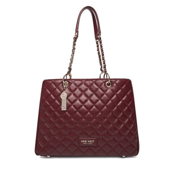 Torebka Nine West. Czerwone torebki klasyczne damskie Nine West, bez dodatków. Za 299.99 zł.