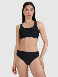 4F Góra od bikini damska - czarna S. Czarne bikini 4F, bez wzorów, z elastanu. W wyprzedaży za 59.99 zł.