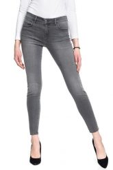 SPODNIE DAMSKIE WRANGLER SKINNY SKY GREY W28KKS74H 112128299. Szare rurki damskie Wrangler, bez wzorów, z jeansu. Za 178.99 zł.