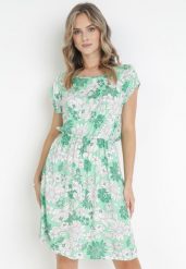 Zielona Wiskozowa Sukienka Mini w Kwiaty z Gumką w Pasie Charmain. Zielone sukienki damskie Born2be, bez wzorów, z wiskozy, bez ramiączek. Za 79.99 zł.