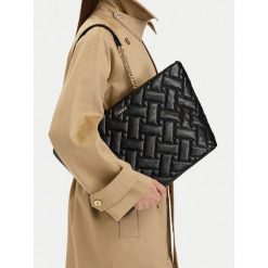 Torebka MEXX. Czarne torebki klasyczne damskie Mexx, bez dodatków. Za 229.99 zł.