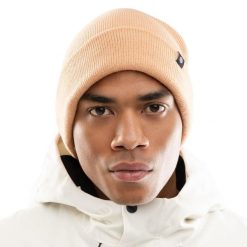 Zimowa czapka beanie Sporty zimowe Siroko Snowflake Brown. Brązowe czapki damskie SIROKO, na zimę, bez wzorów, z tkaniny. Za 126.00 zł.