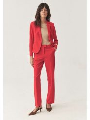 TATUUM Spodnie w kolorze czerwonym rozmiar: 38. Czerwone spodnie materiałowe damskie TATUUM, bez wzorów, z materiału. Za 187.52 zł.